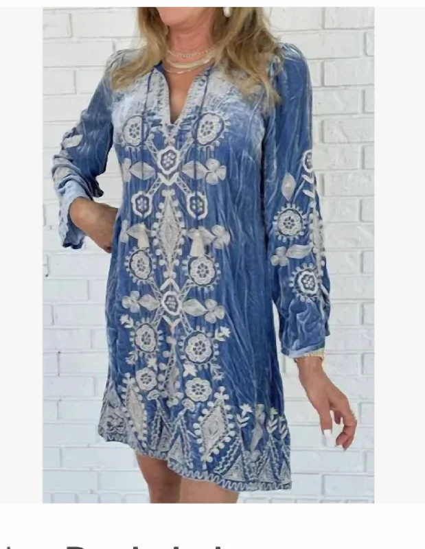 Liona Velvet Kimono In Blue