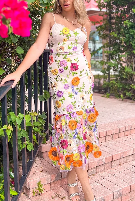 Elle 3D Floral Midi Dress