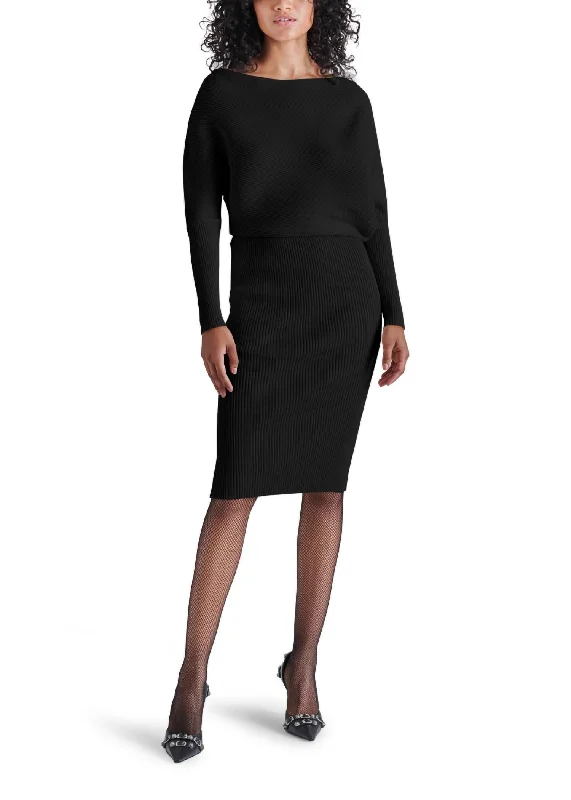 Lori Sweater Dress In Black